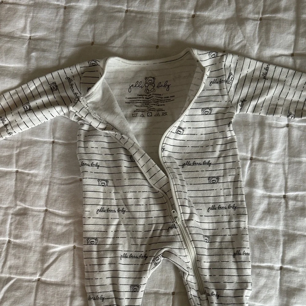 Adorable Bear Sleep Sack and Striped Pajama Set (047)